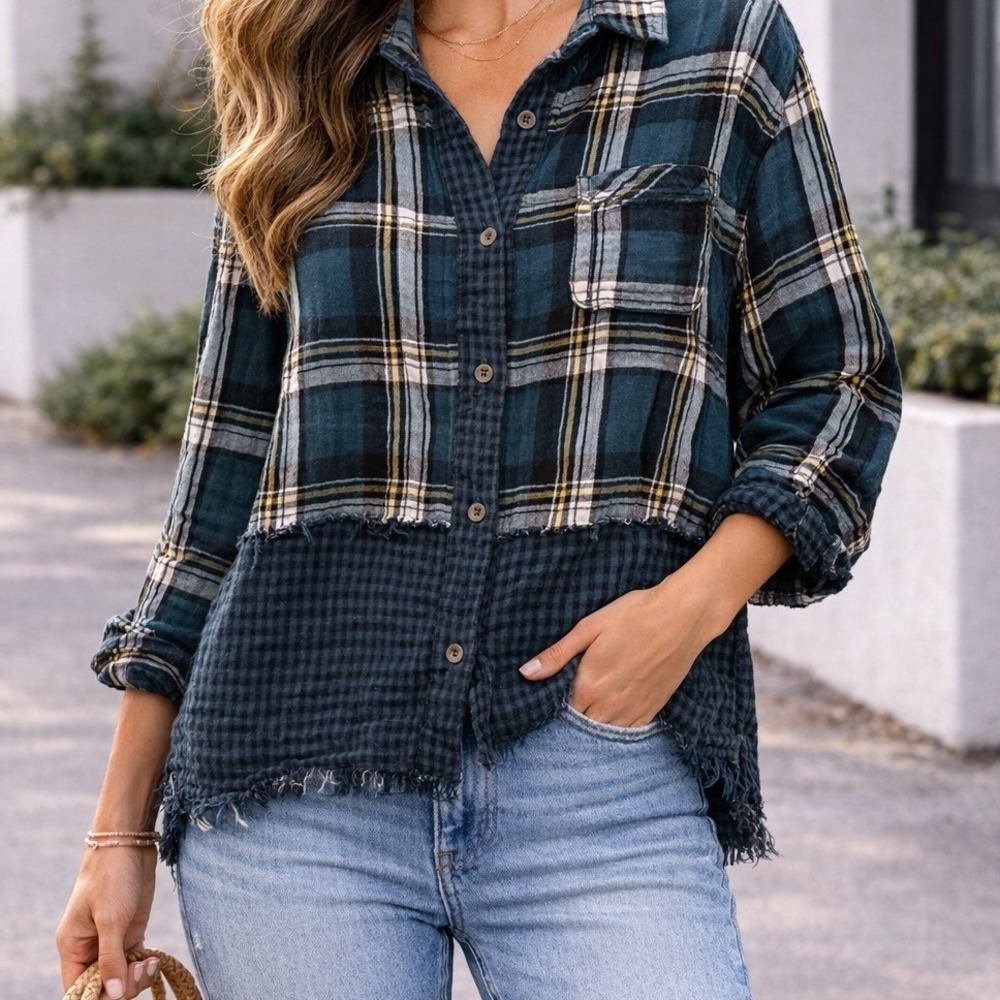 Umgee Teal Mixed Plaid Frayed Distressed Hem Button Down Shirt‎ A4445 Small